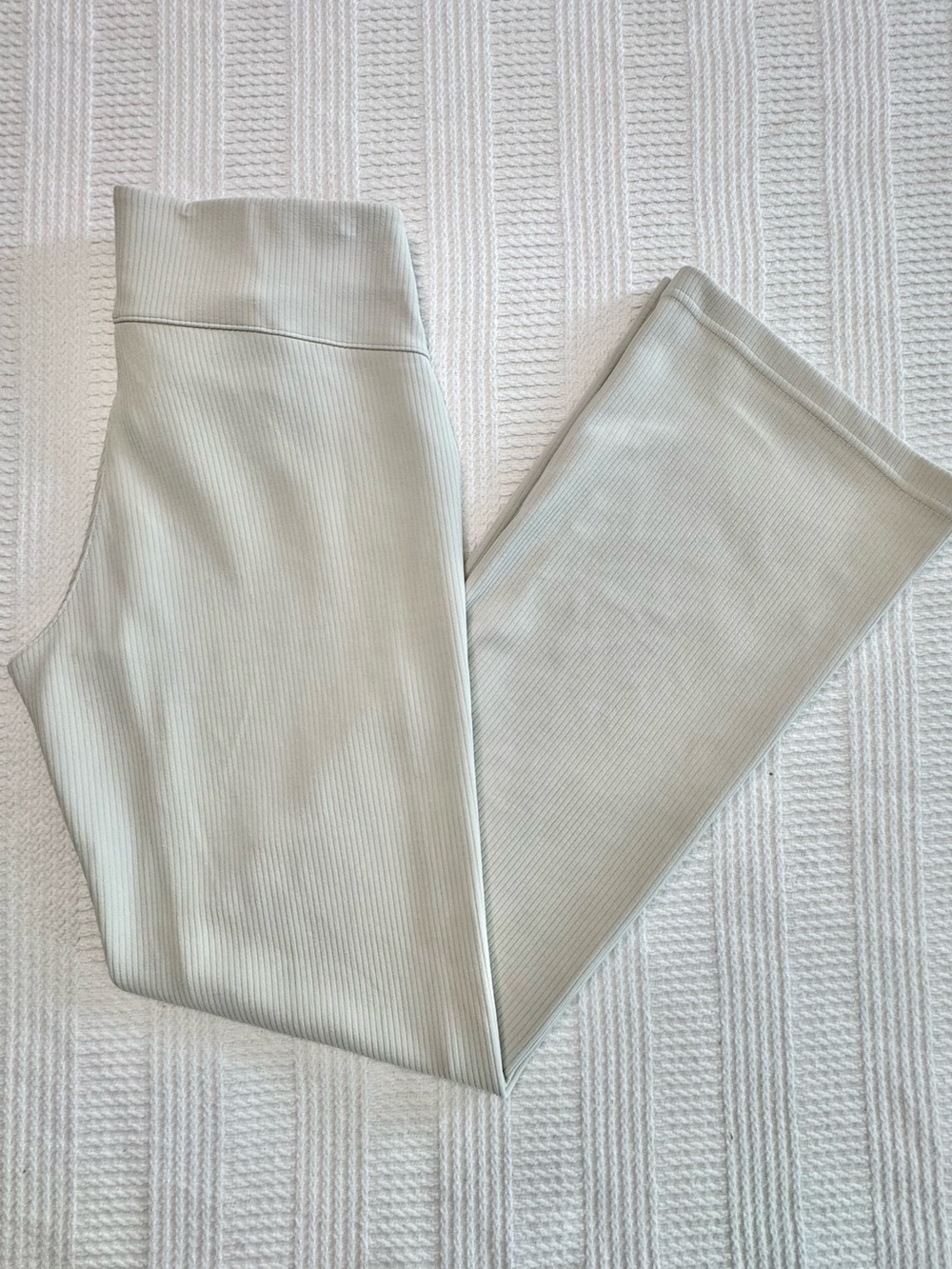Lululemon Ribbed Softstreme Flared Pant Regular White Opal Size 10 NWT